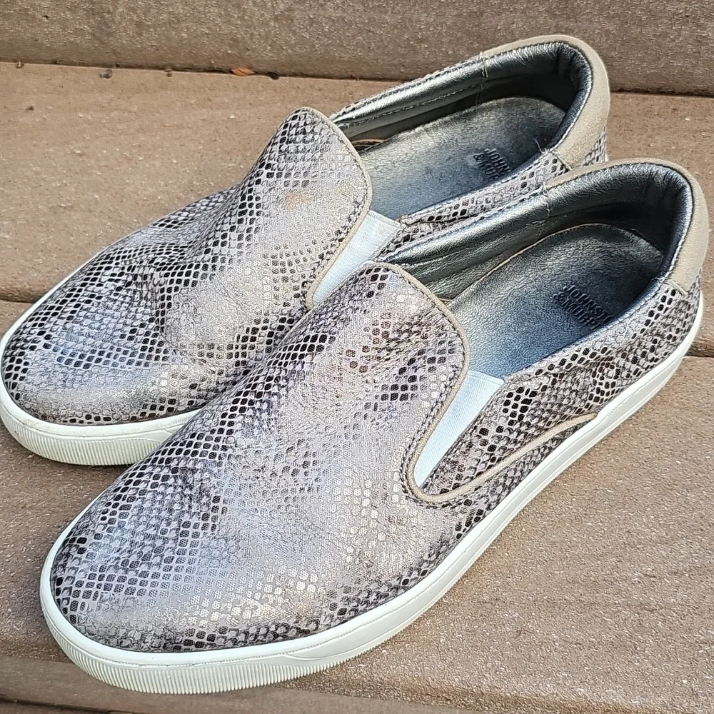 Johnston & Murphy Elaine Metallic Snakeprint Suede Slip-on Loafers 8